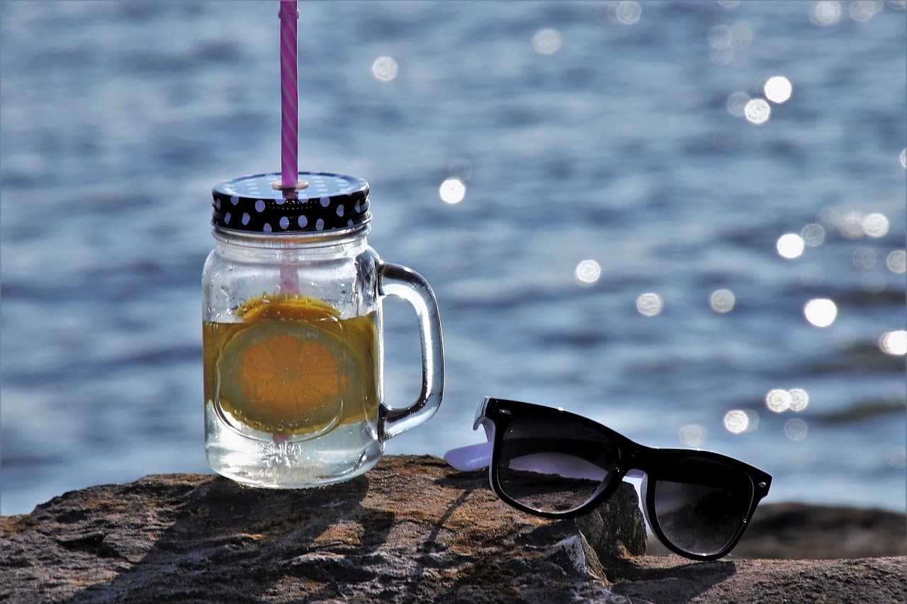 Holiday Health – How to Take Care of Children During Heatwaves and Travel